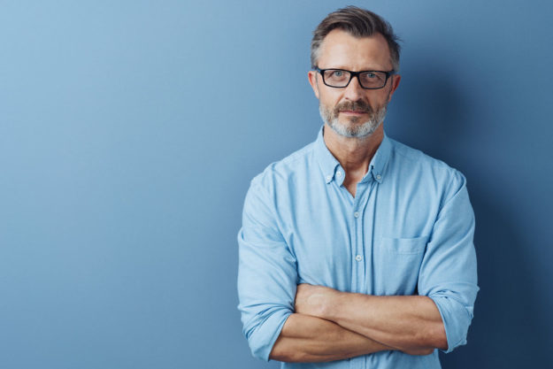 man has early signs of bipolar disorder